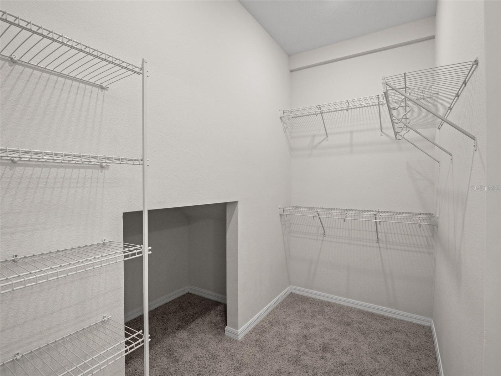 2865 High Pointe St Property Photo 18