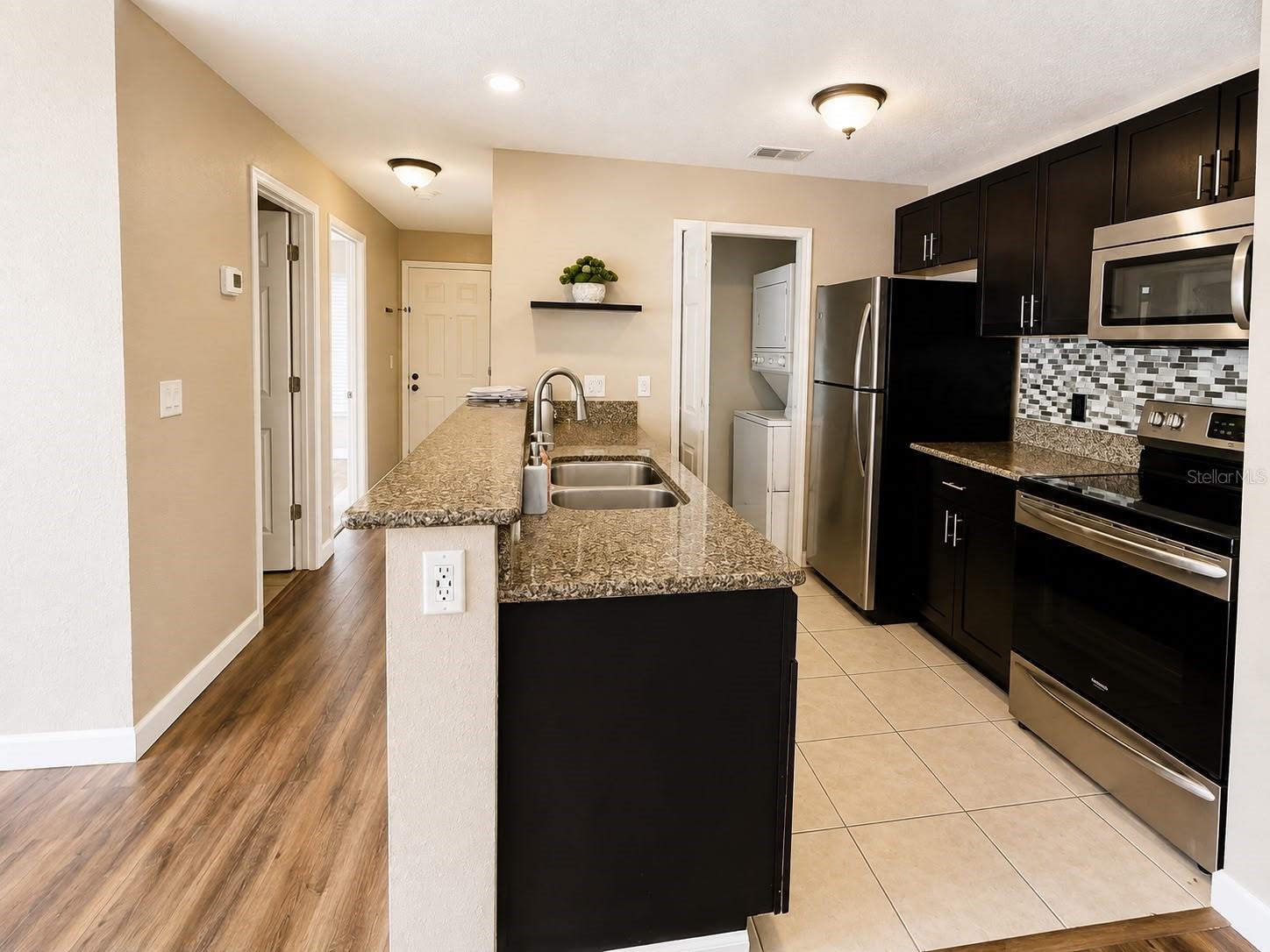 5980 Westgate Dr #201 Property Photo 16