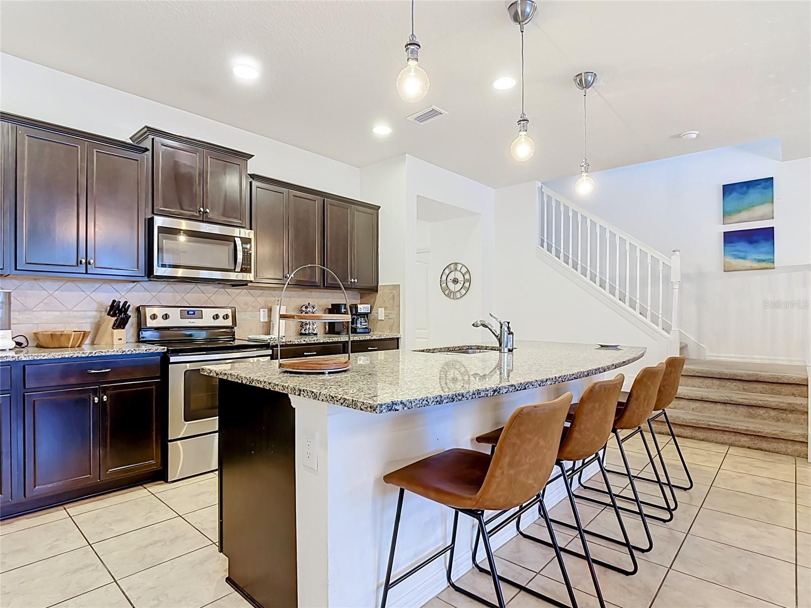 8891 Geneve Ct Property Photo 9