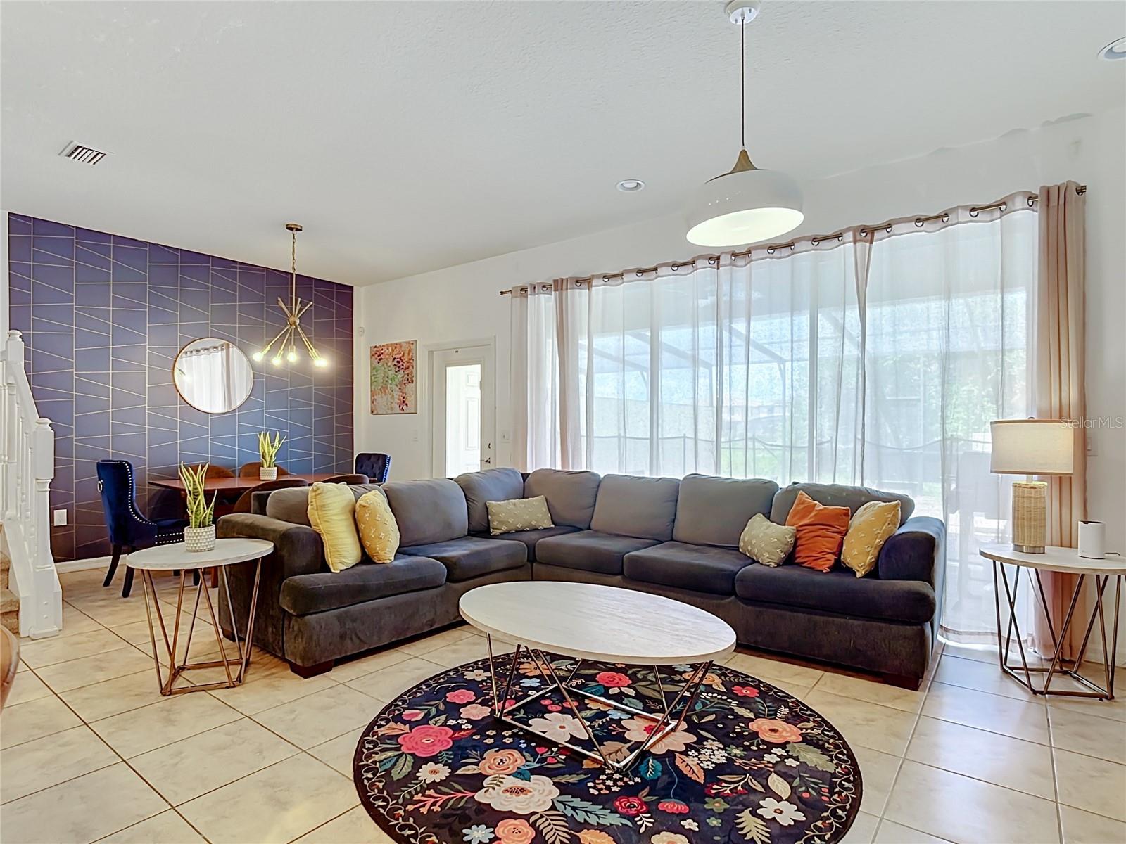 8891 Geneve Ct Property Photo 11