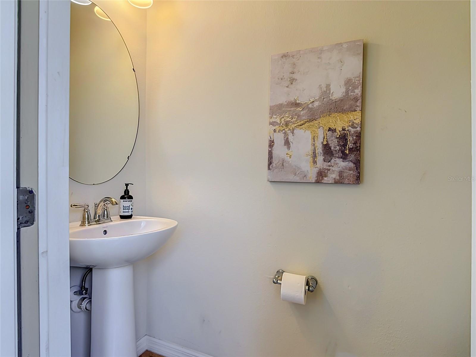 8891 Geneve Ct Property Photo 17