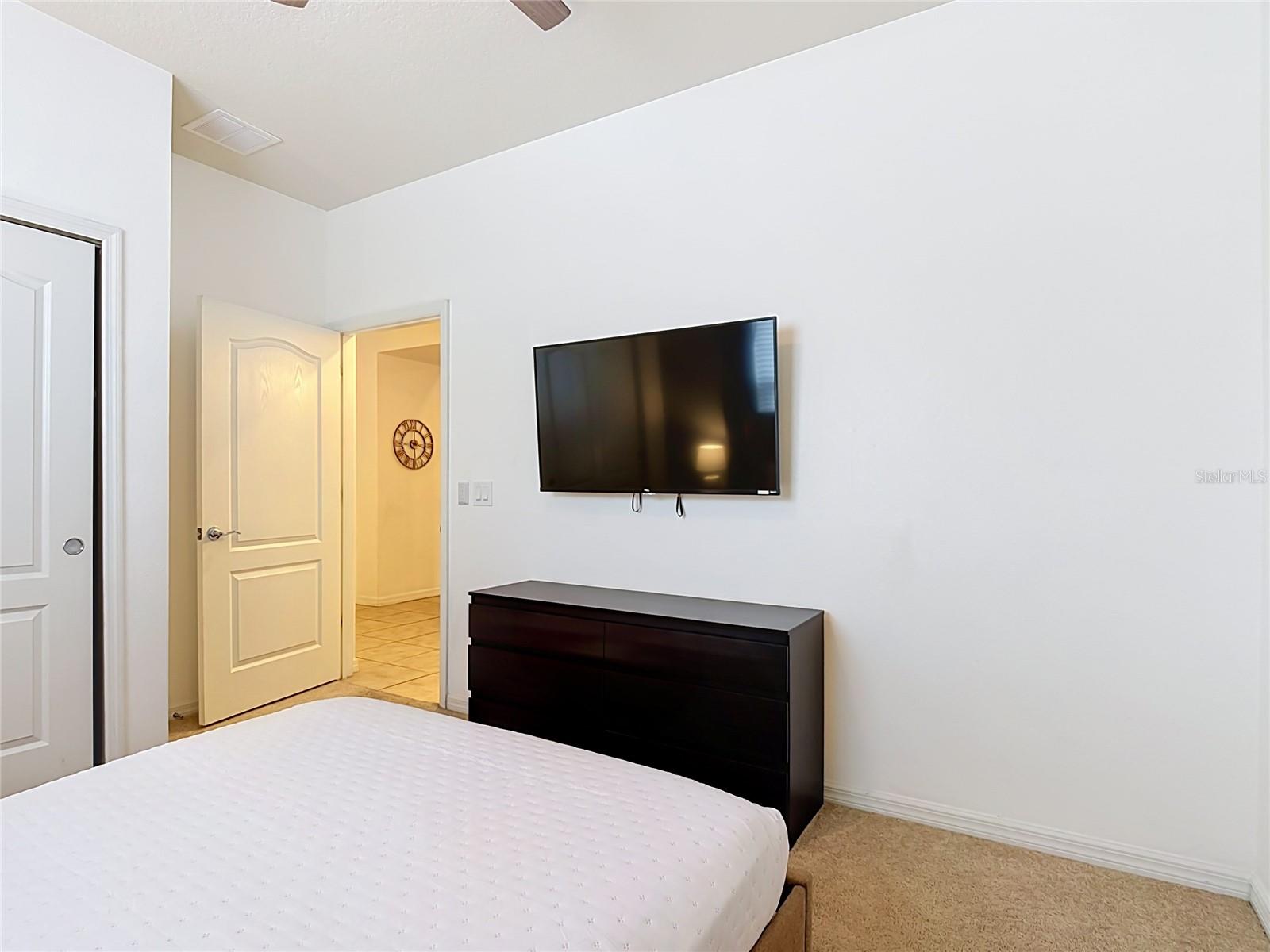 8891 Geneve Ct Property Photo 20