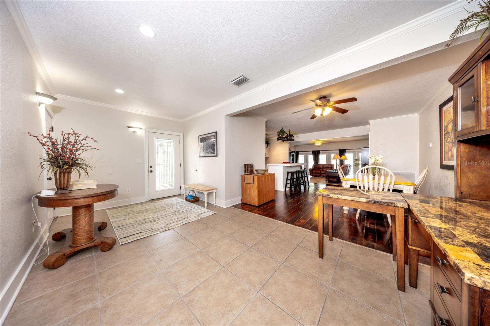 503 Gatlin Ave Property Photo 12