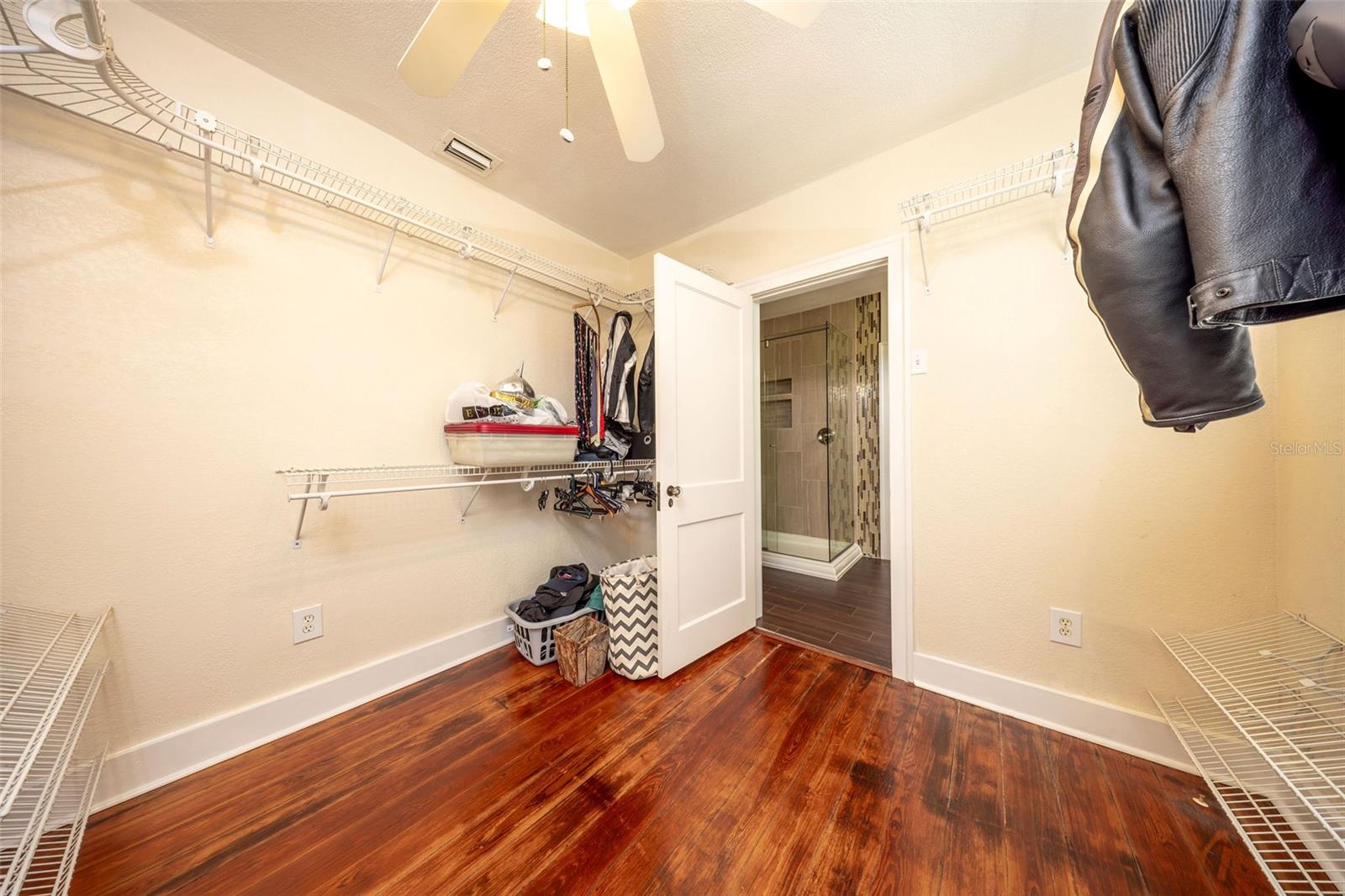 503 Gatlin Ave Property Photo 27