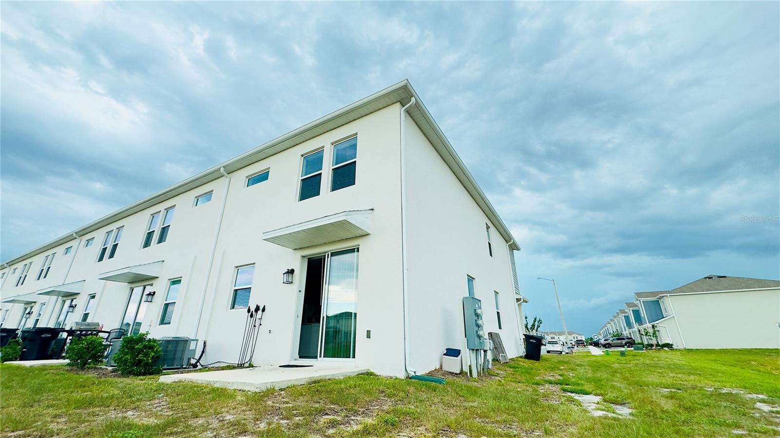 3255 Laurent Loop Property Photo 13