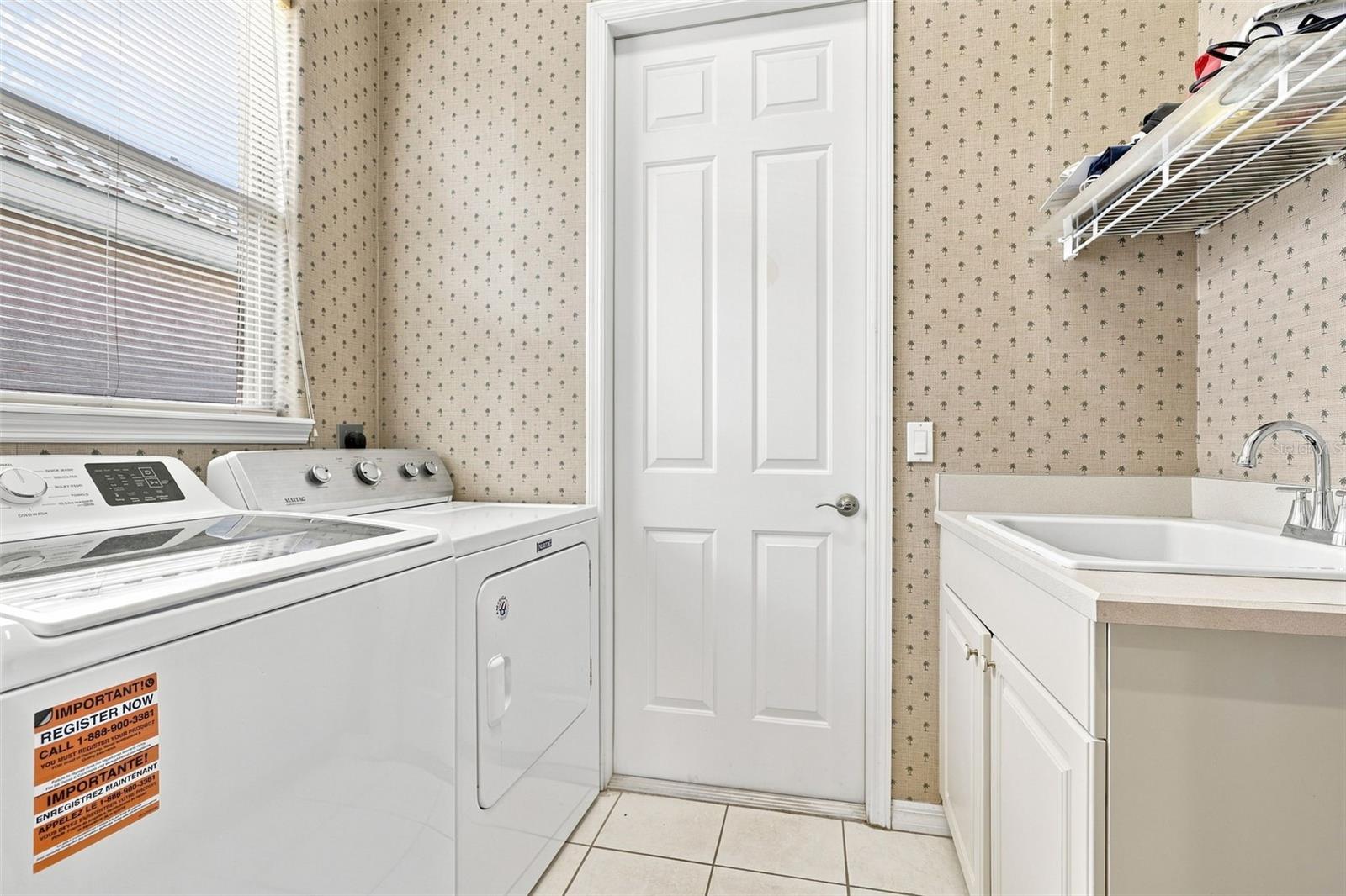 437 Sotheby Way Property Photo 28