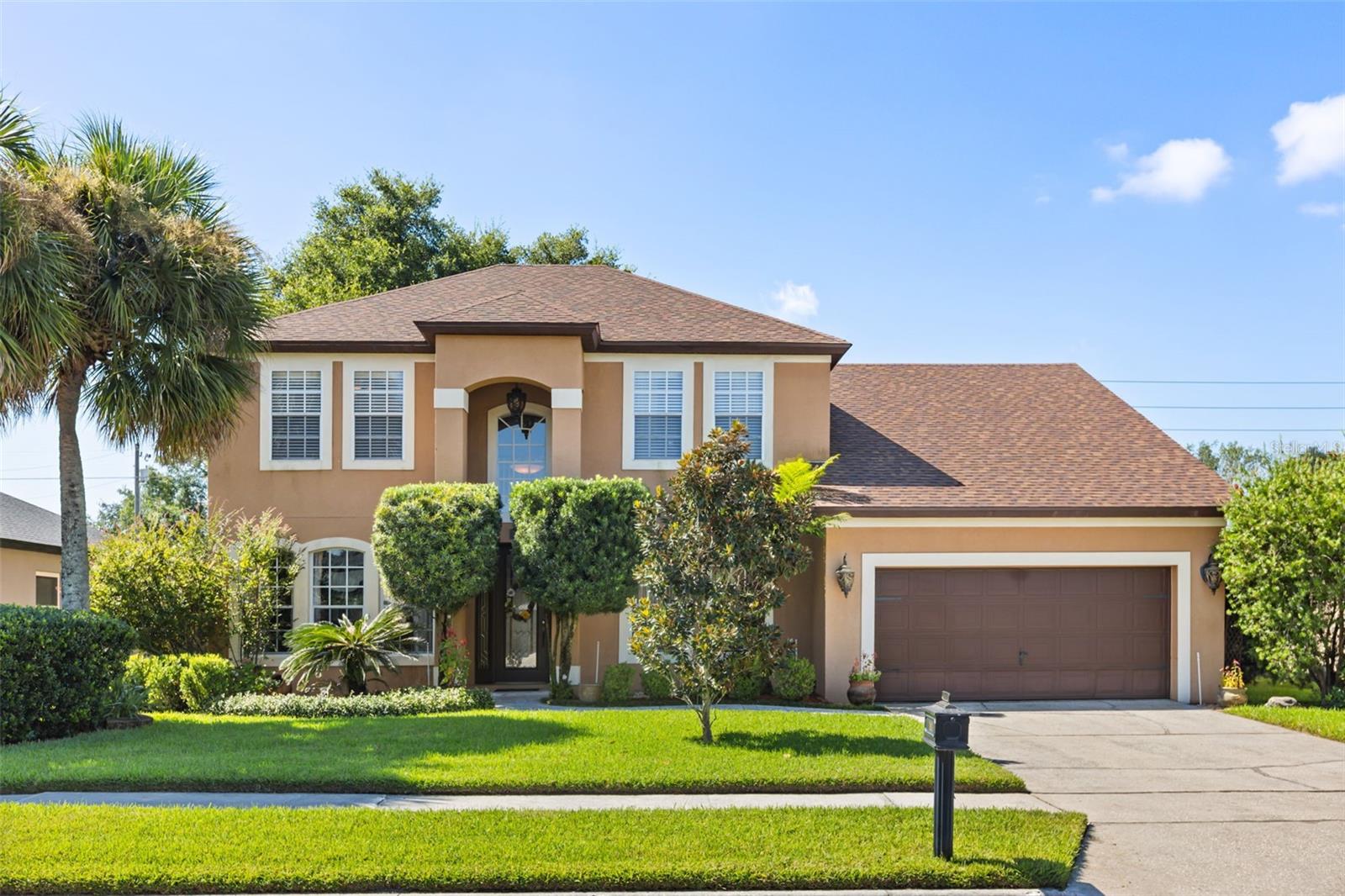 393 LAKE AMBERLEIGH DR