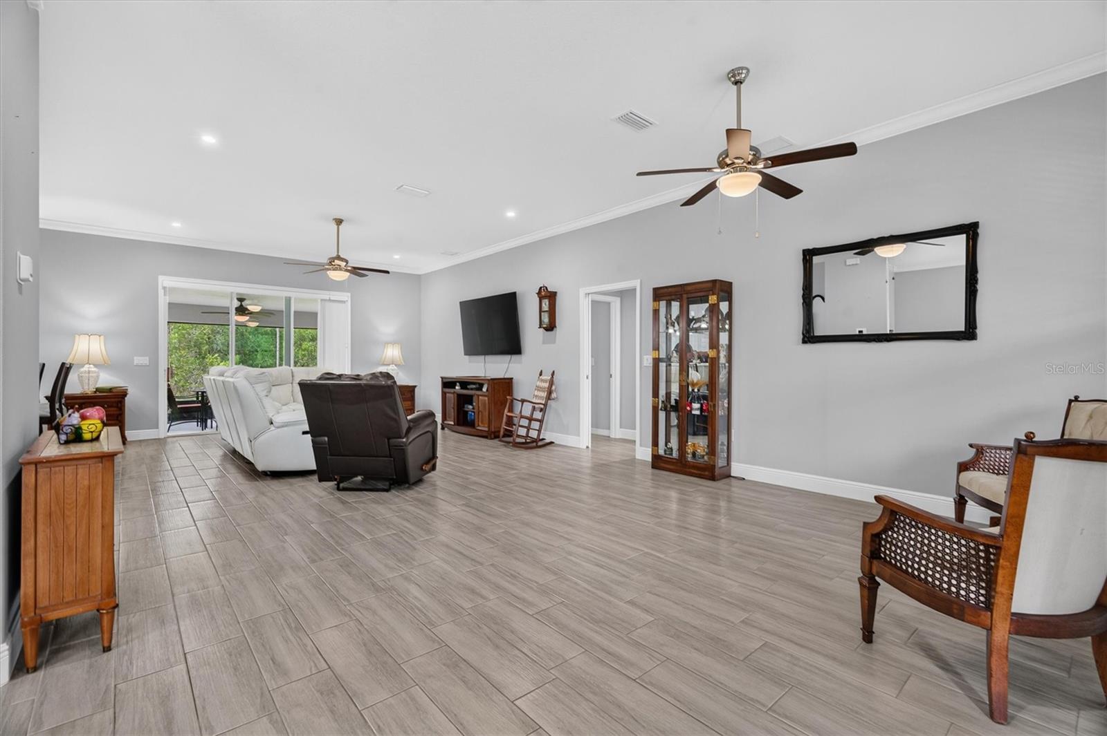 18602 Reynolds Pkwy Property Photo 8