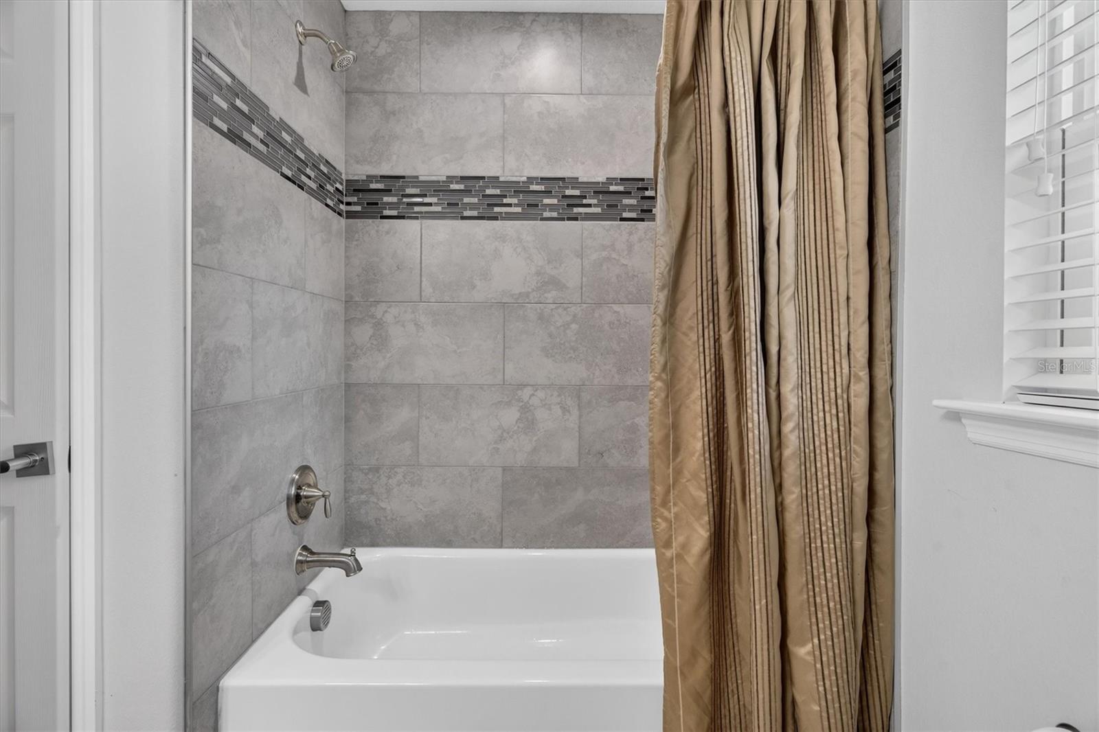18602 Reynolds Pkwy Property Photo 35