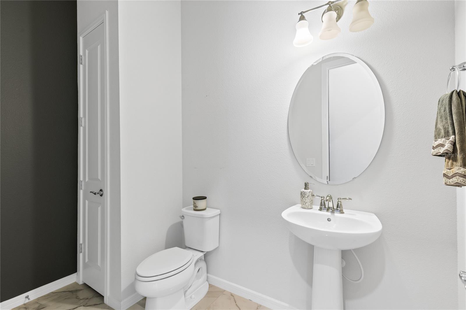 13828 Tybee Beach Ln Property Photo 25