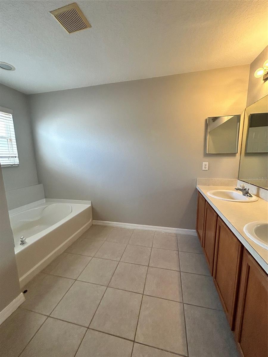 1244 Ocklawaha Dr Property Photo 16