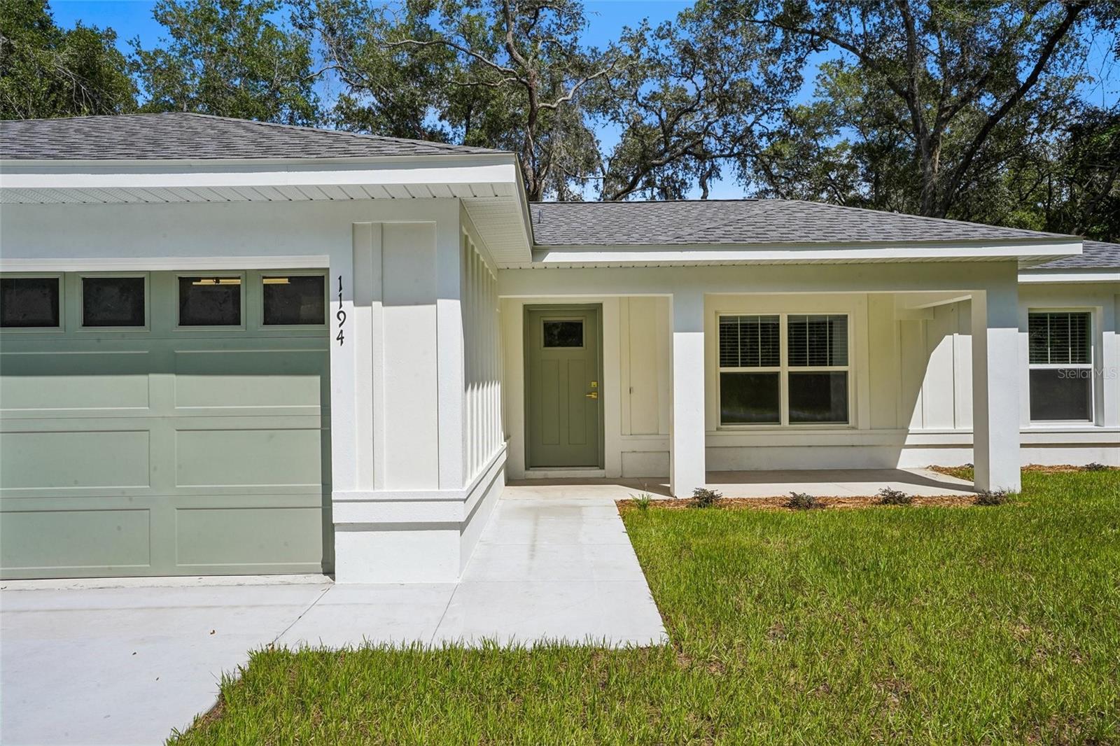 1194 W Virginis Dr Property Photo 4