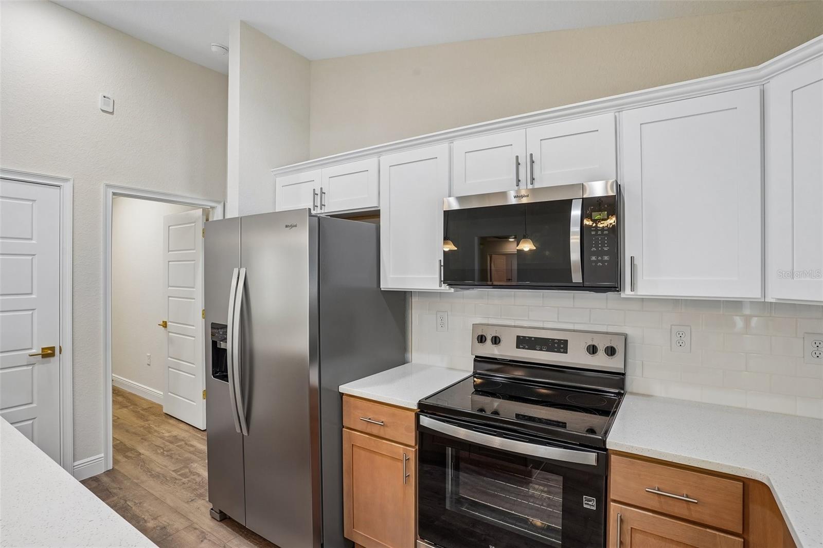 1194 W Virginis Dr Property Photo 15