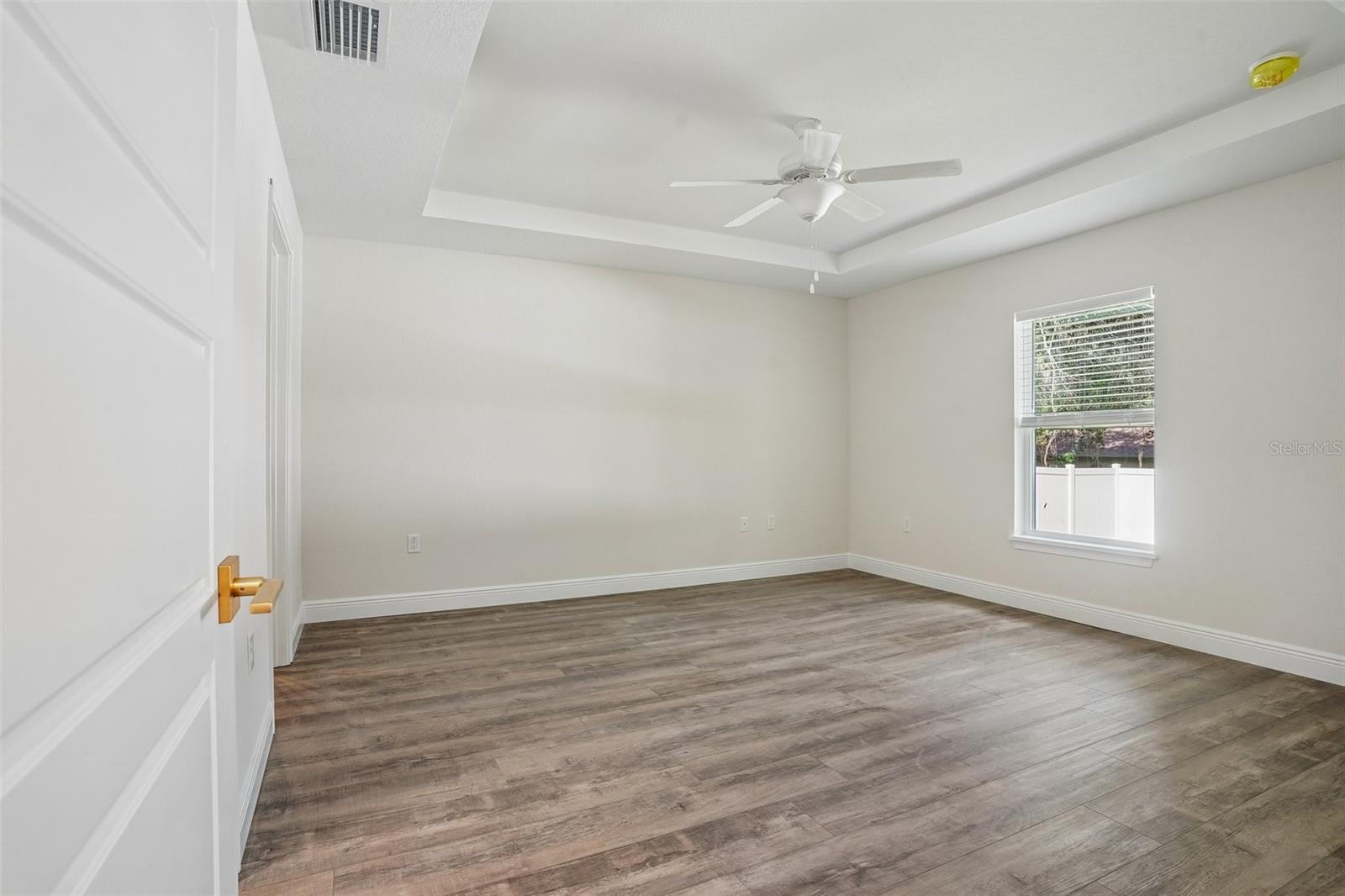 1194 W Virginis Dr Property Photo 20