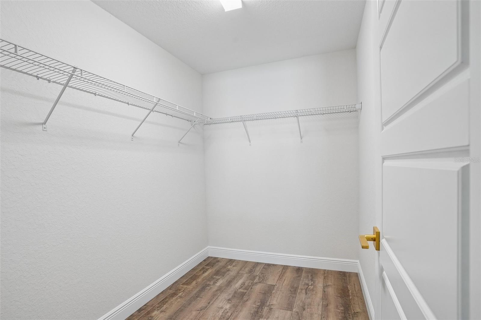1194 W Virginis Dr Property Photo 23