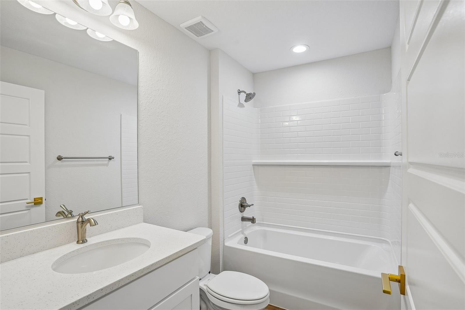 1194 W Virginis Dr Property Photo 29