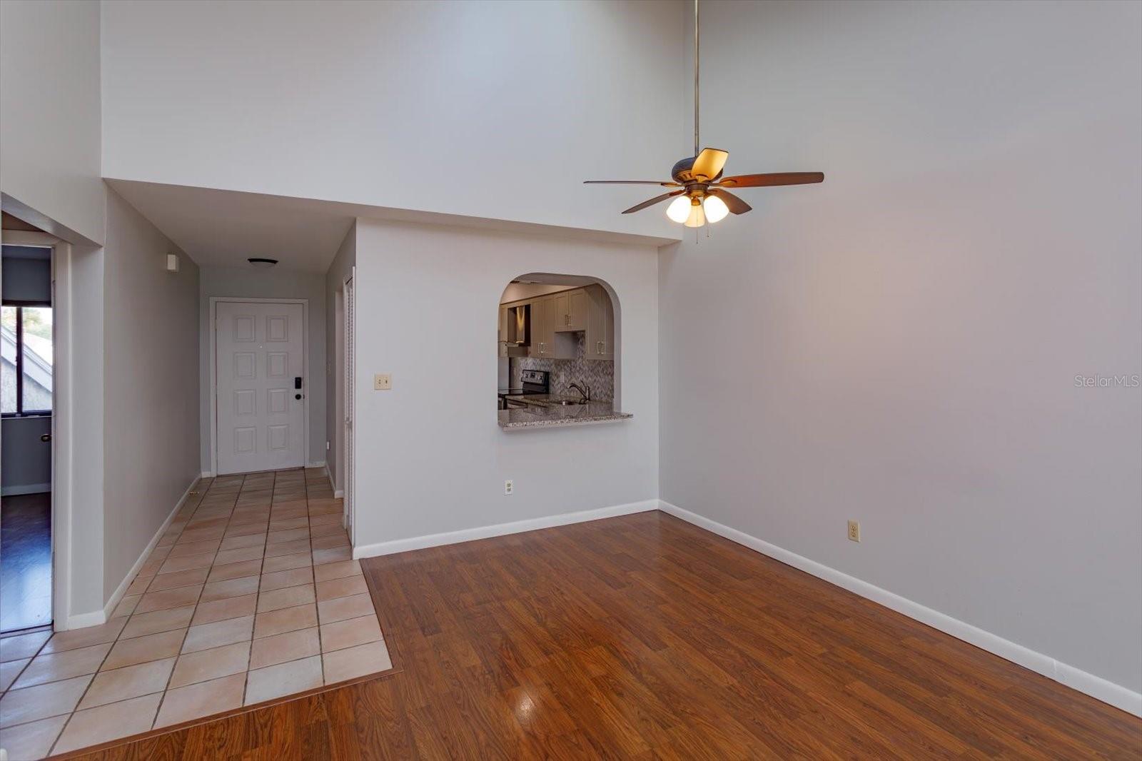 5429 Vineland Rd #6f Property Photo 8