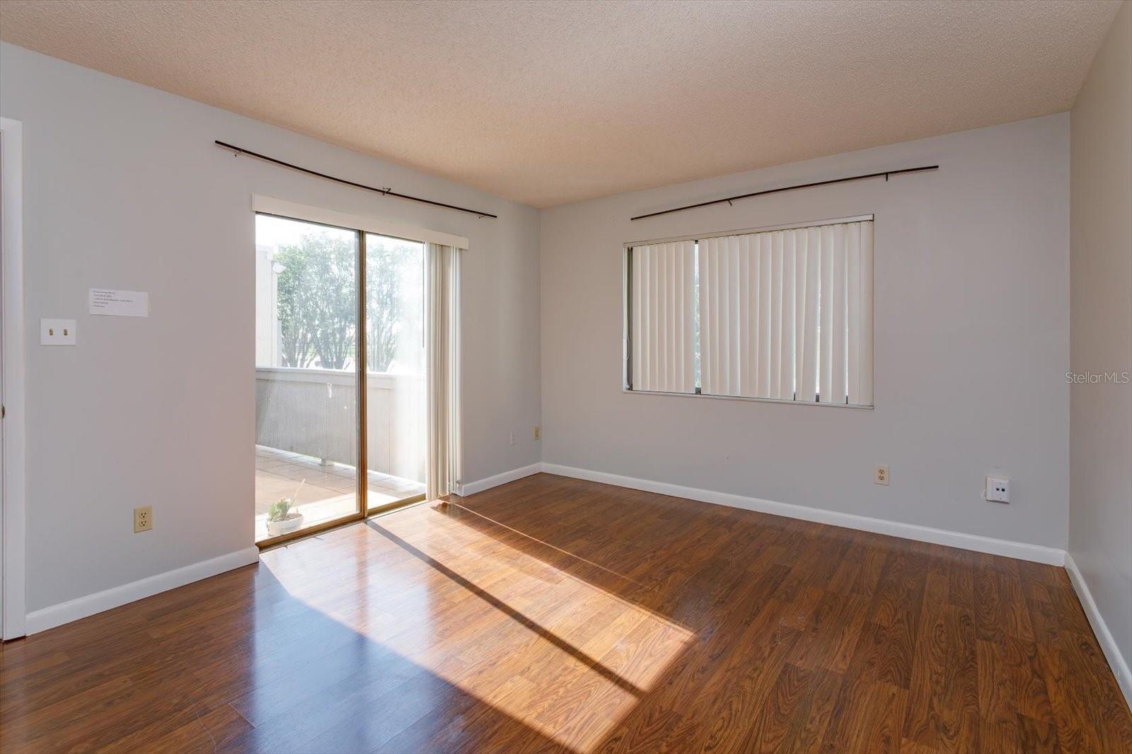 5429 Vineland Rd #6f Property Photo 13