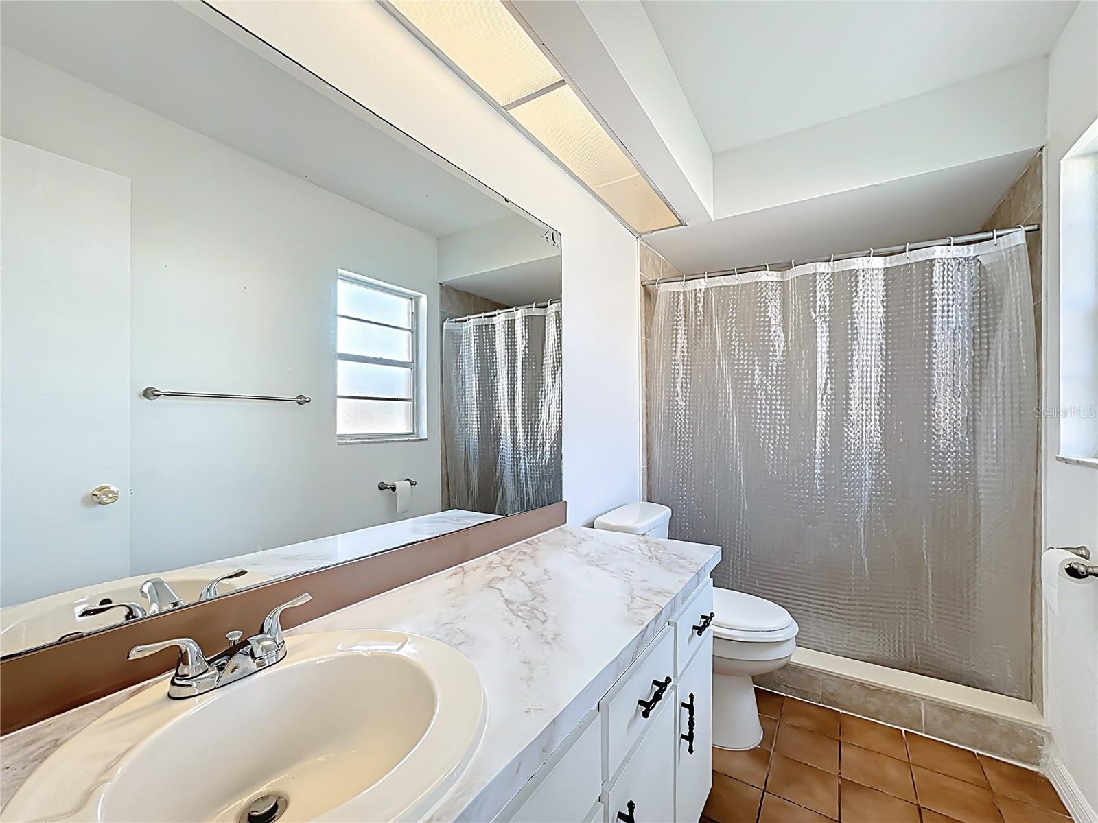 739 Dromedary Dr #efficiency Property Photo 16