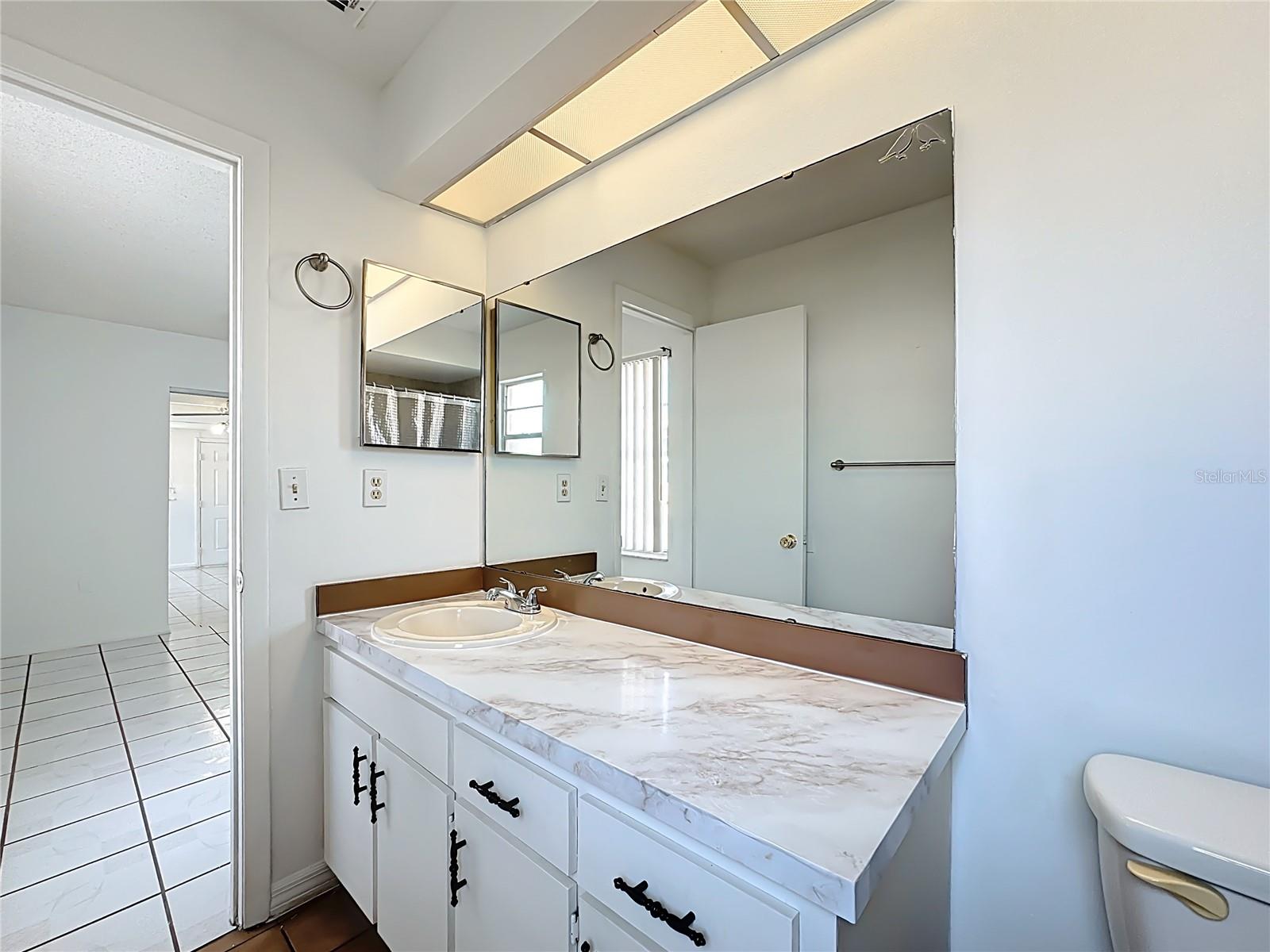739 Dromedary Dr #efficiency Property Photo 18