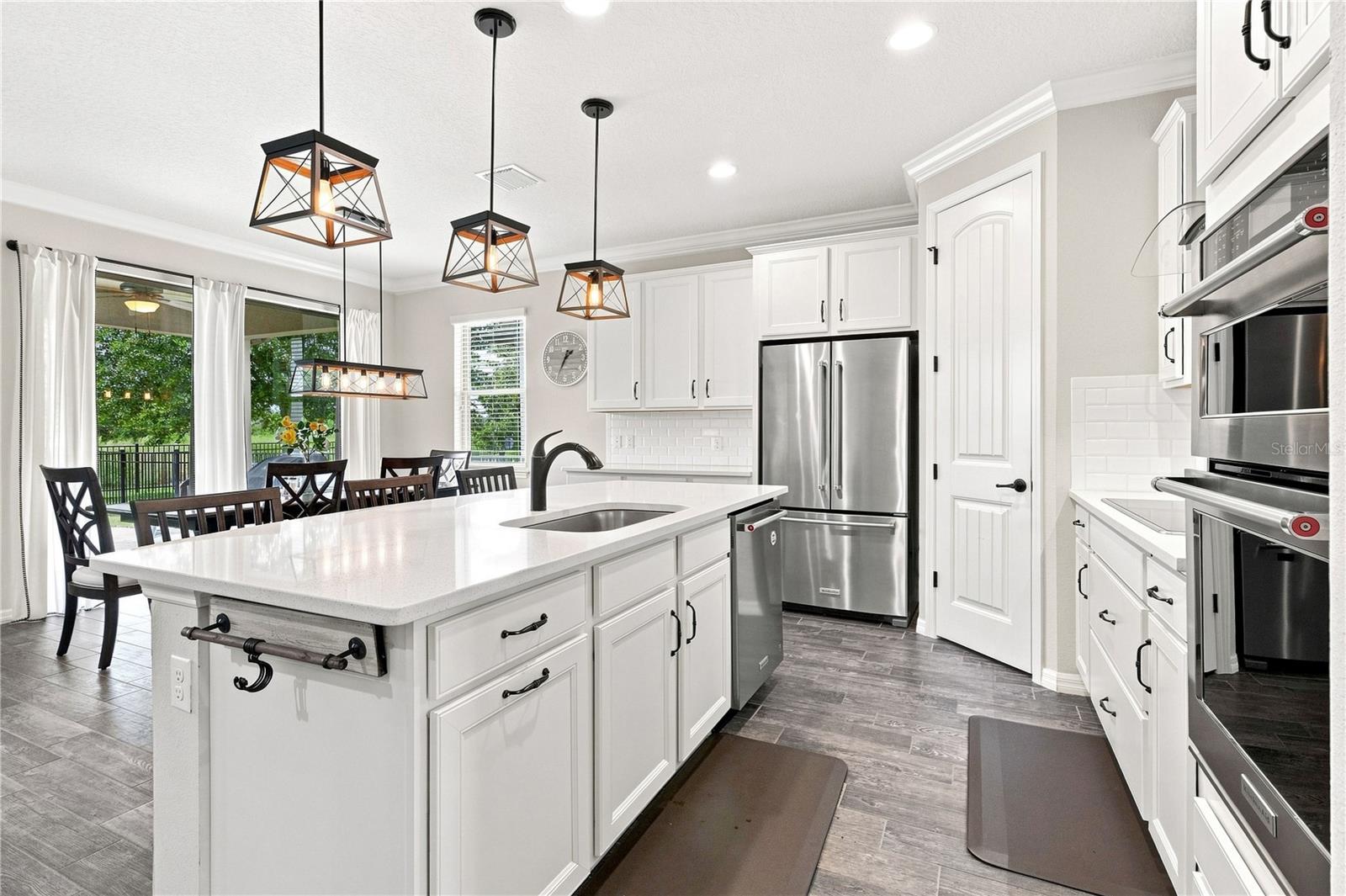 7278 Twilight Bay Dr Property Photo 3