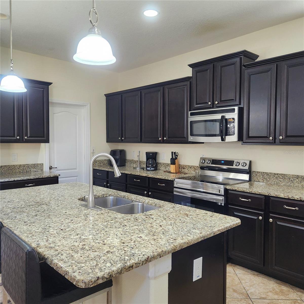 8935 Cuban Palm Rd Property Photo 4