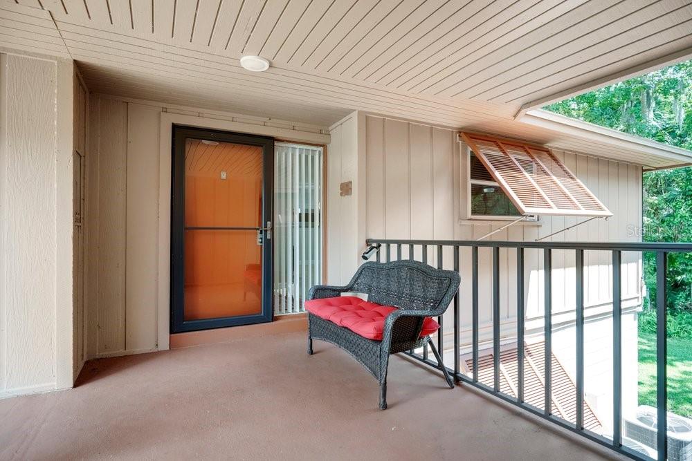 150 Wax Myrtle Woods Ct #9b Property Photo 5