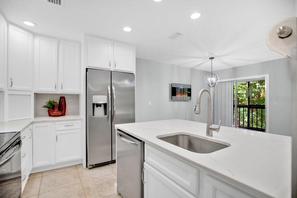 150 Wax Myrtle Woods Ct #9b Property Photo 8