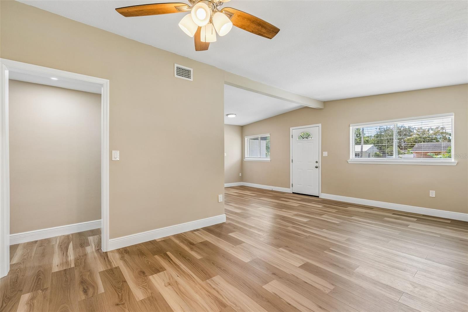2821 W Amelia St Property Photo 6