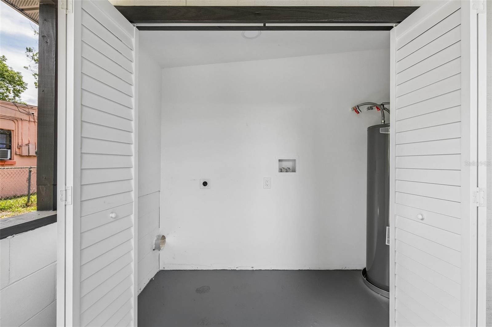 2821 W Amelia St Property Photo 22