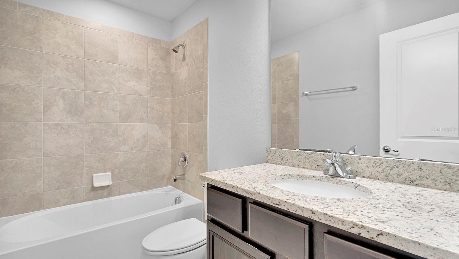 5044 Walker St Property Photo 18