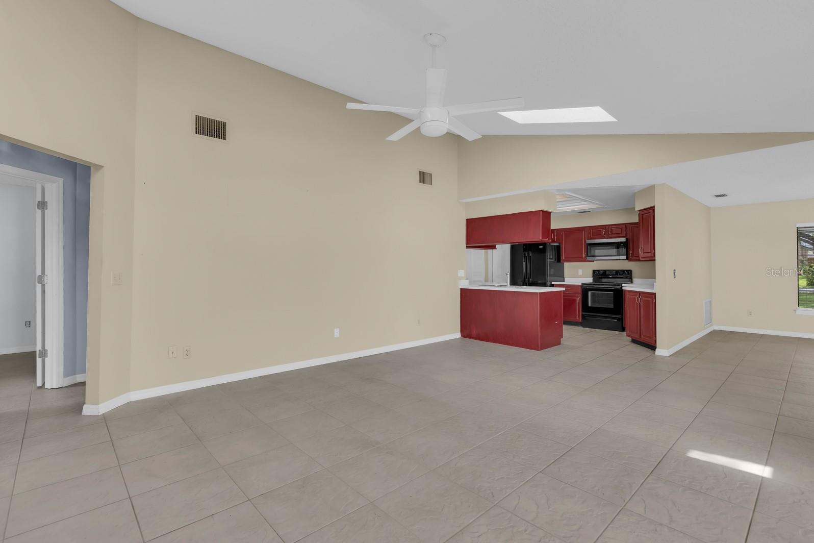 381 Haverlake Cir Property Photo 11