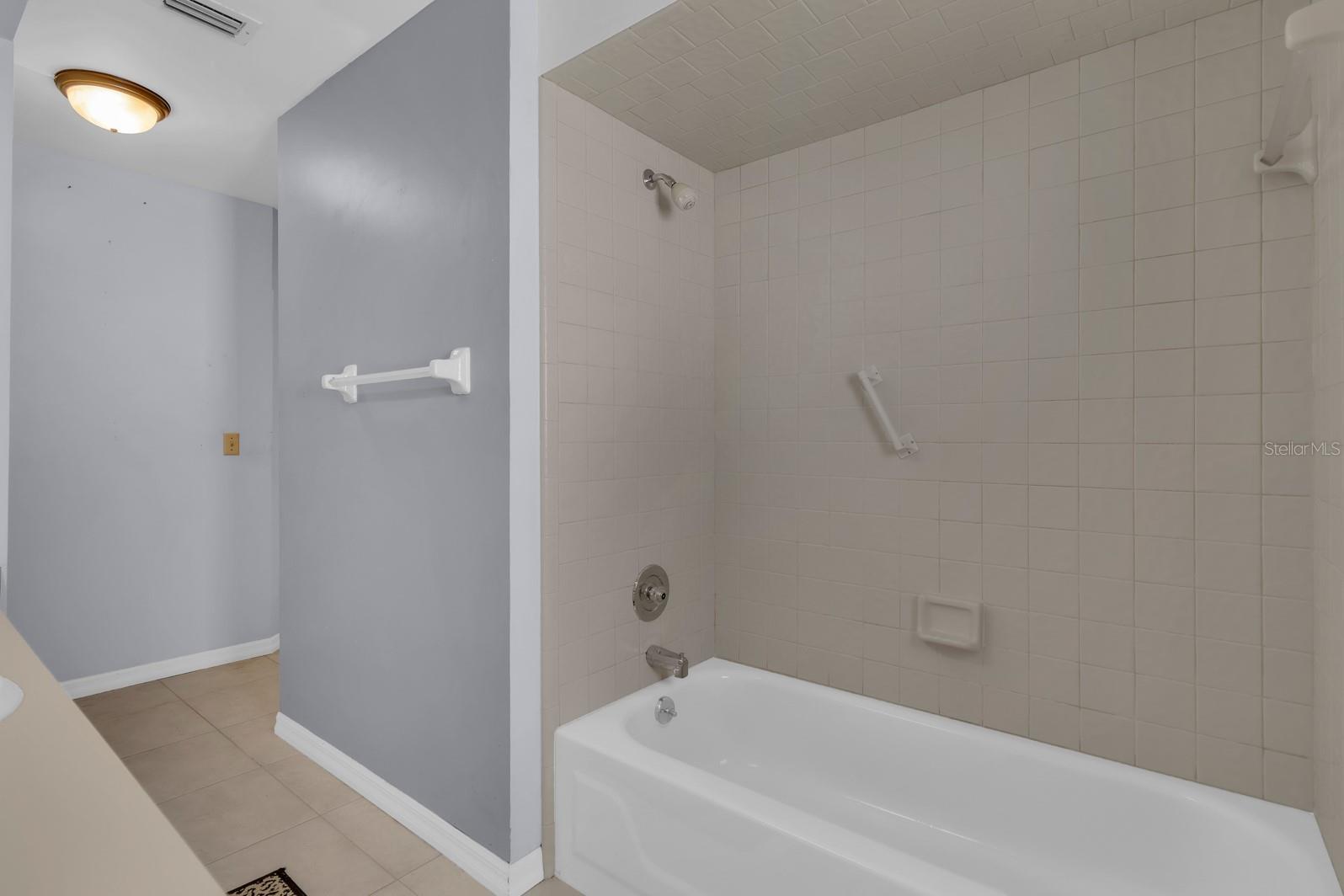 381 Haverlake Cir Property Photo 33