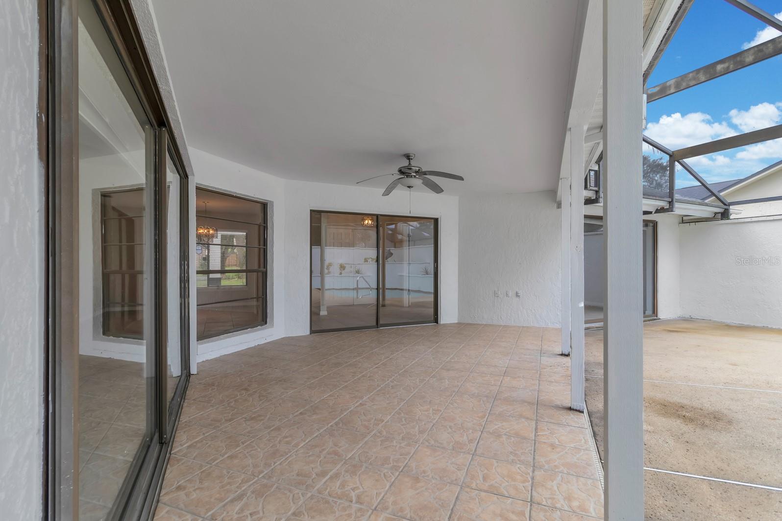 381 Haverlake Cir Property Photo 35