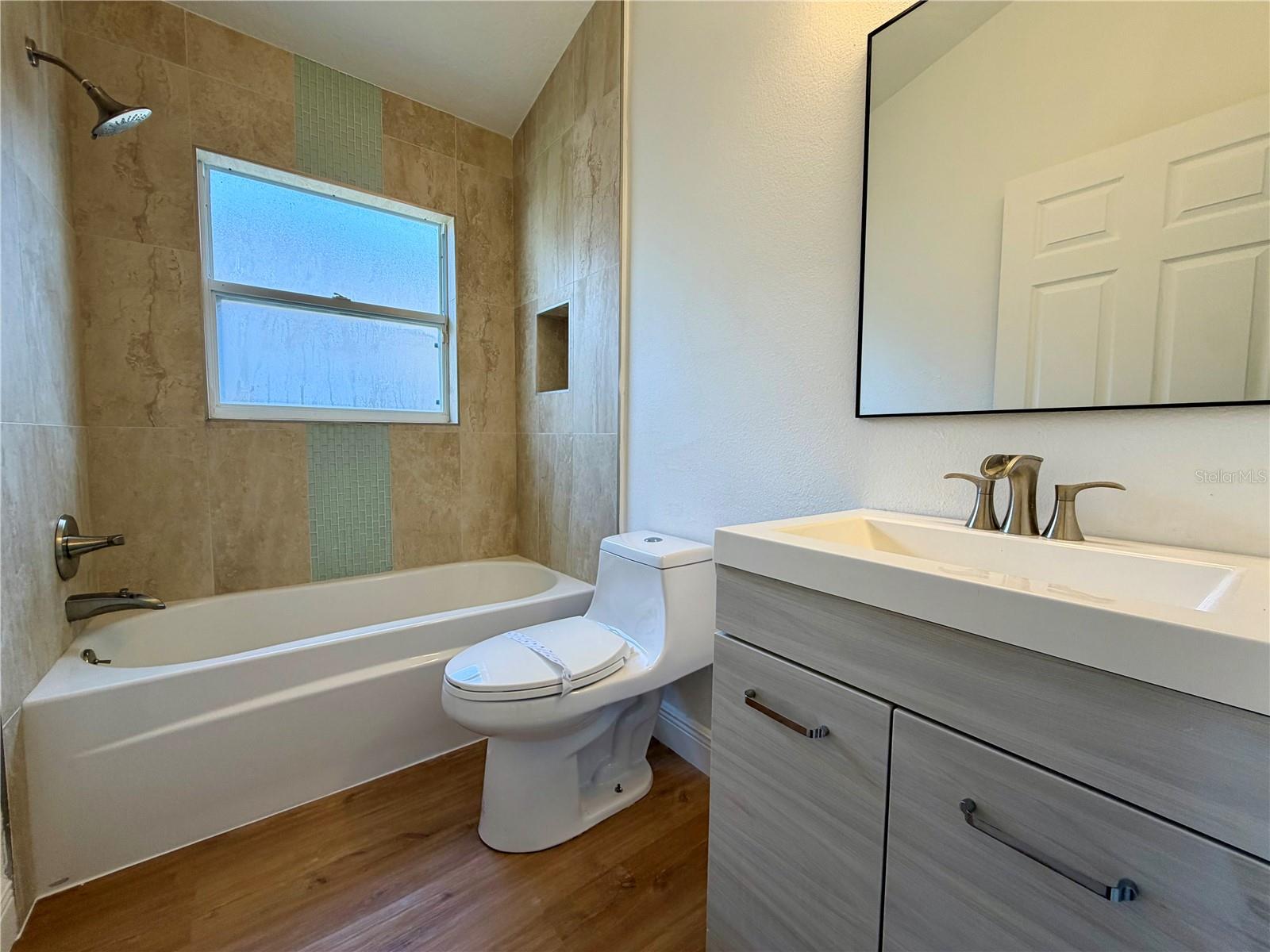 13548 Eyas Rd Property Photo 5