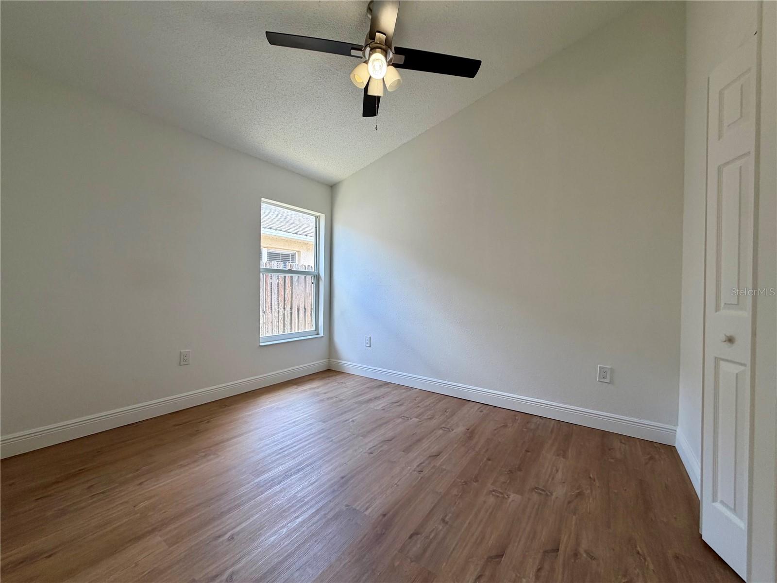 13548 Eyas Rd Property Photo 6