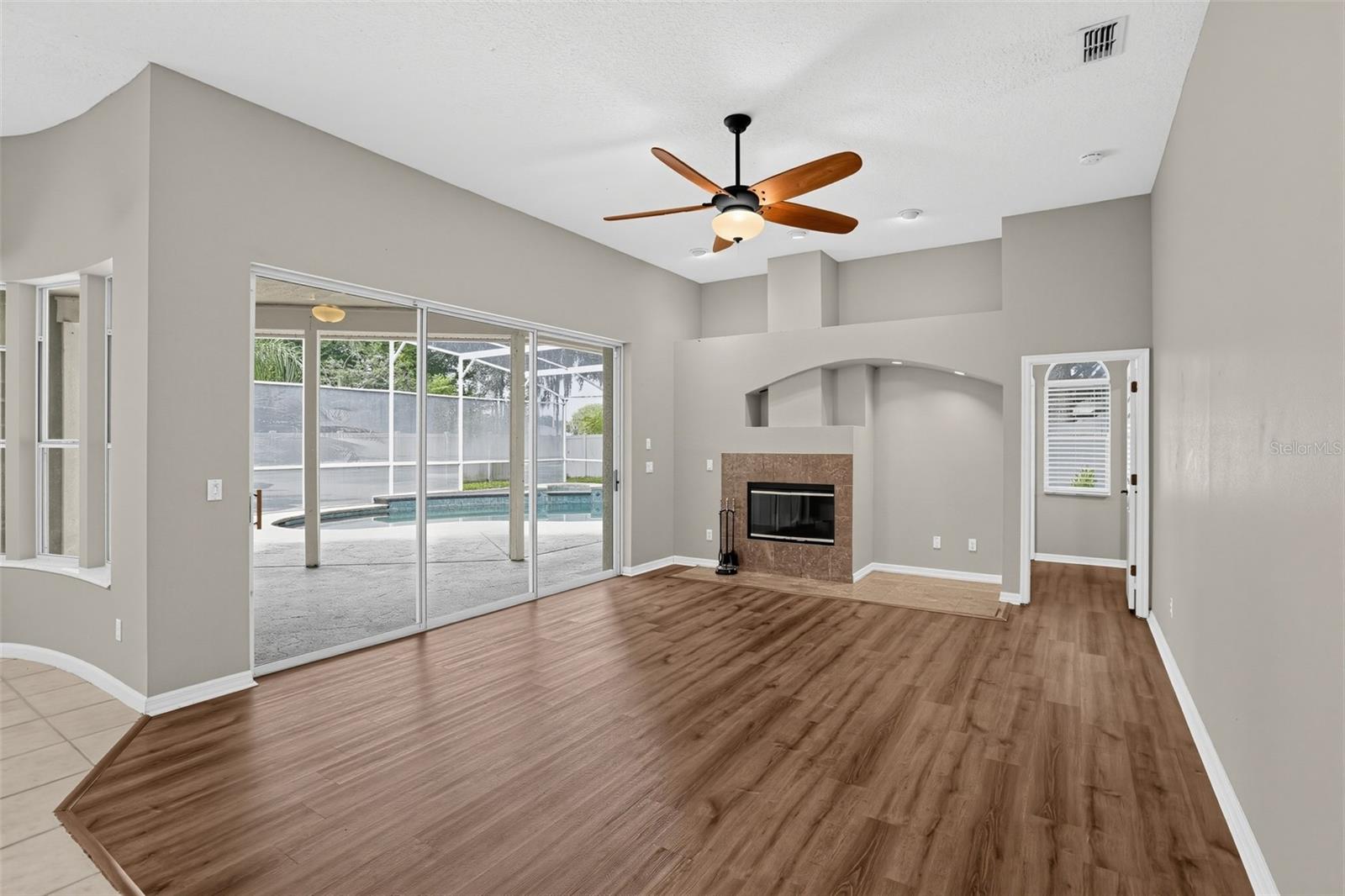 248 Huntridge Way Property Photo 3