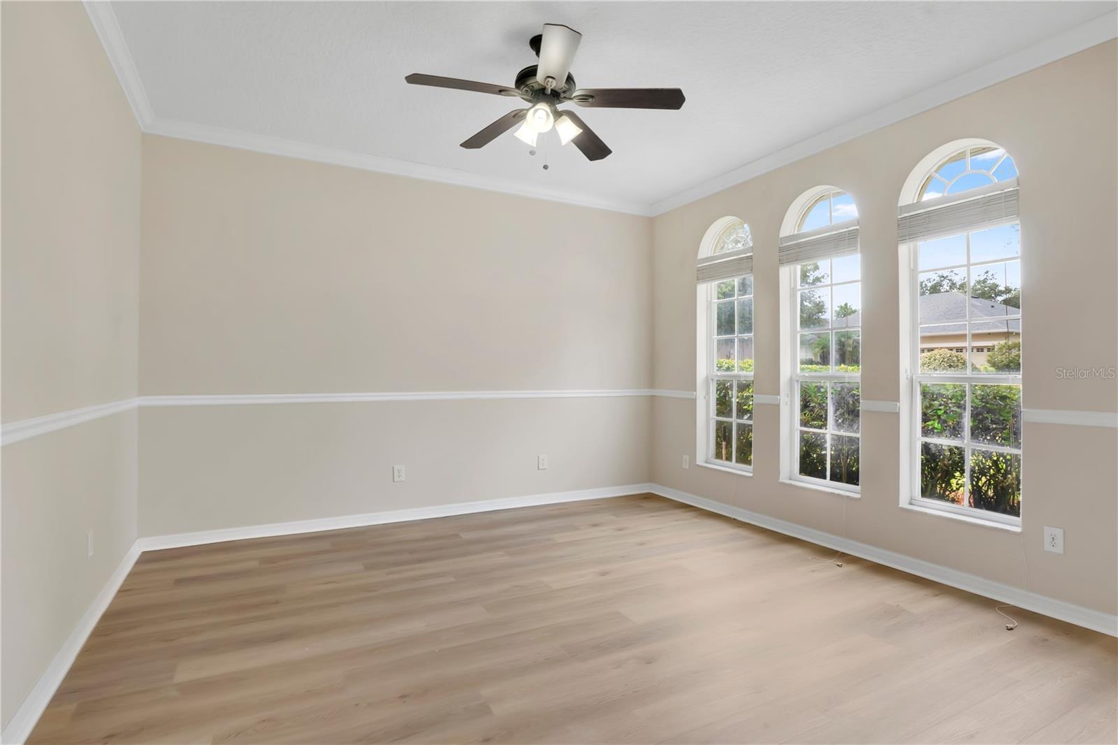 253 Beacon Pointe Dr Property Photo 5