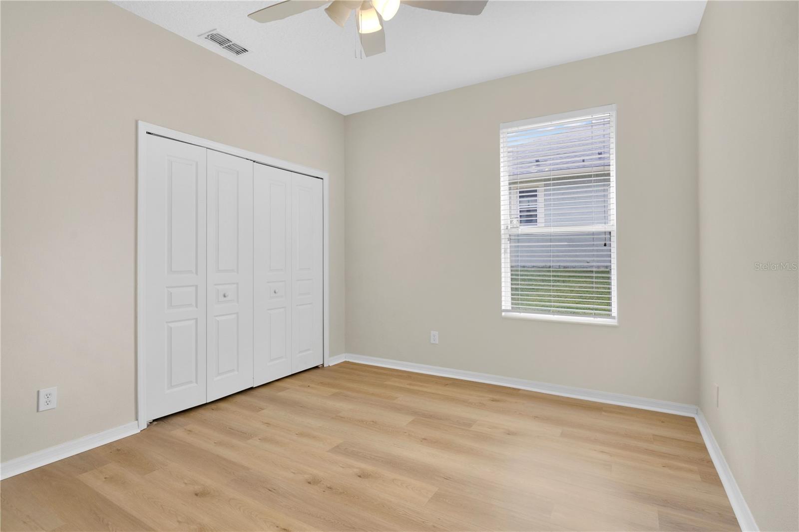 253 Beacon Pointe Dr Property Photo 20