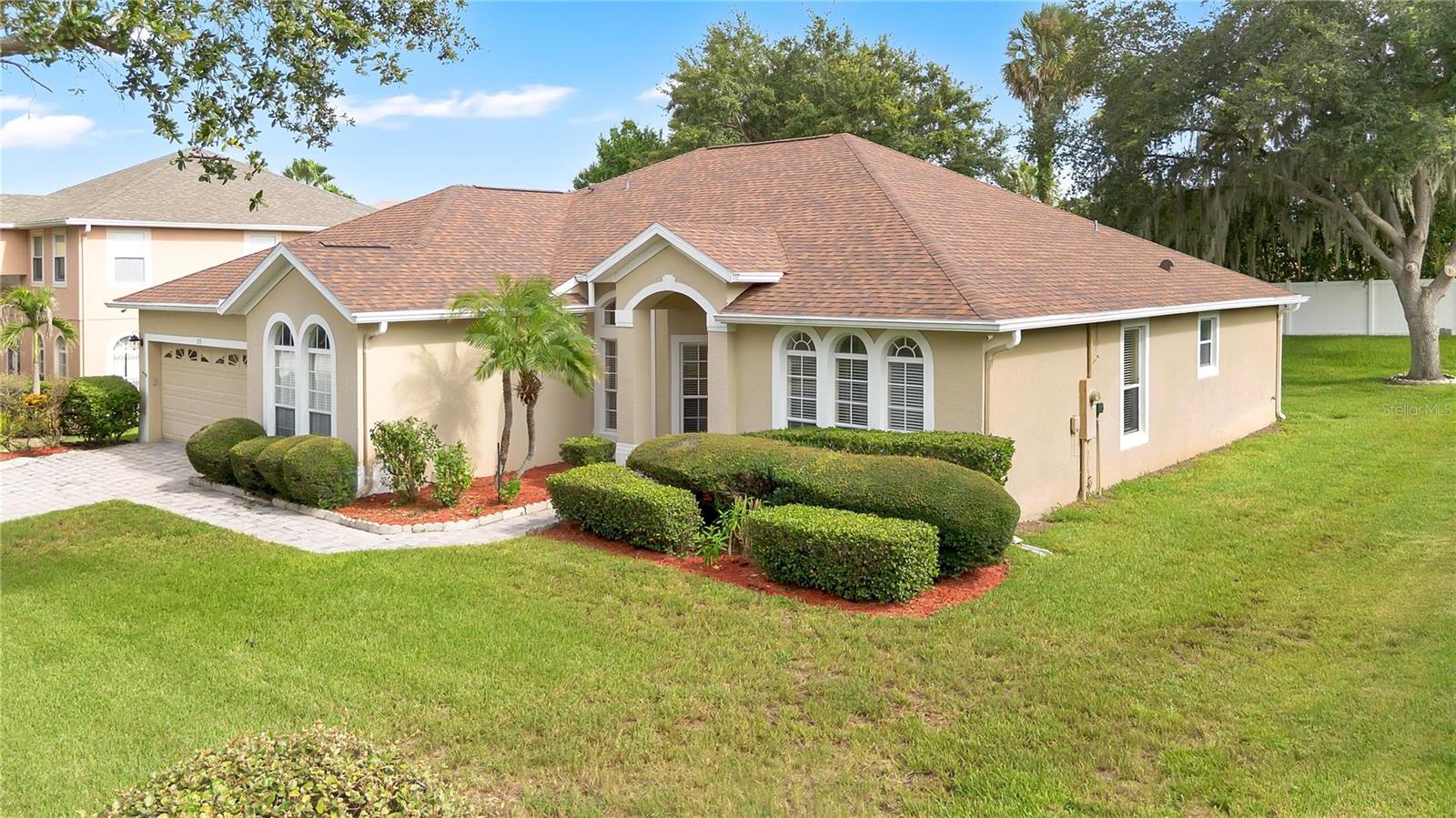 253 Beacon Pointe Dr Property Photo 31