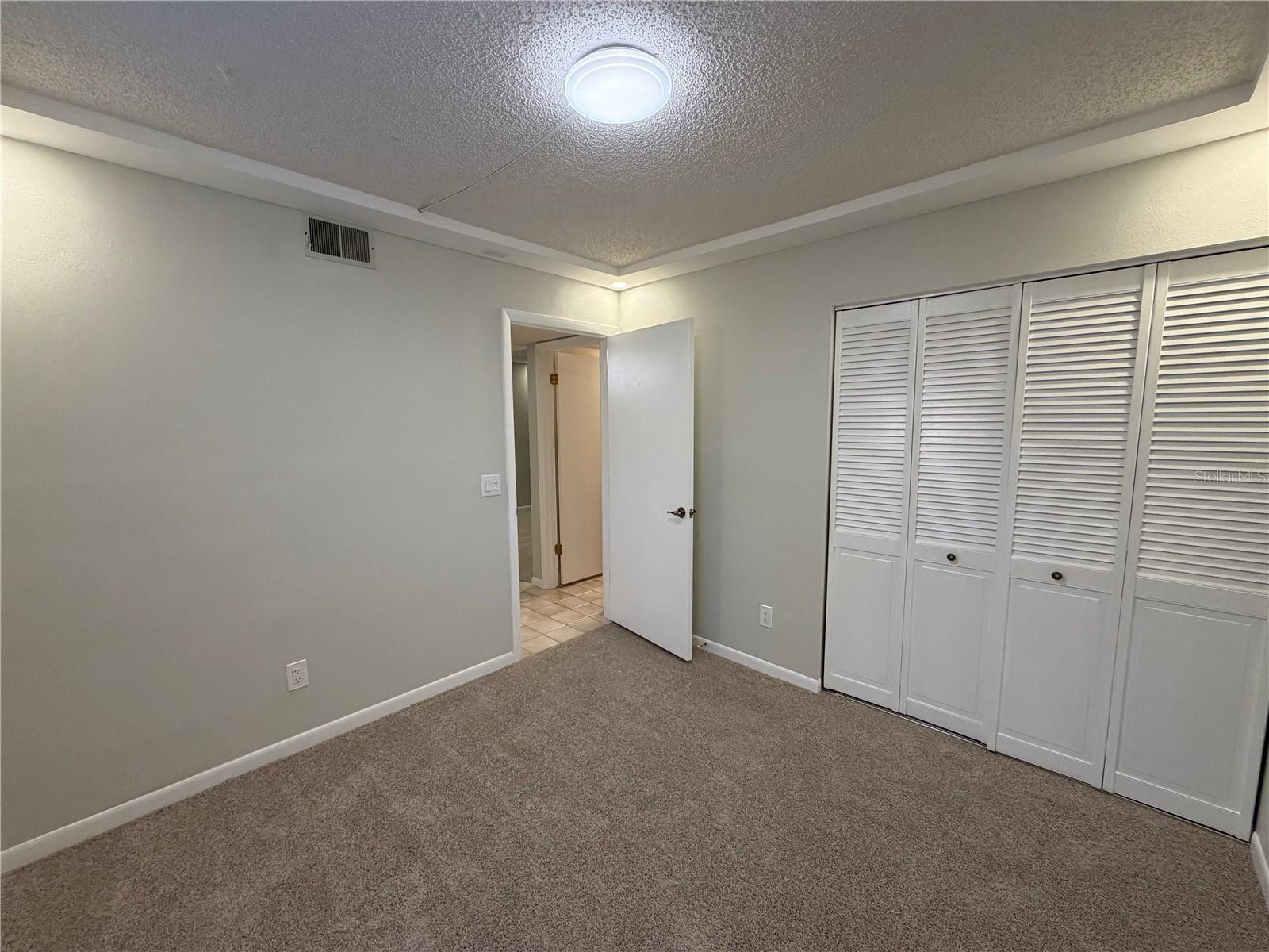 1465 Millstream Ln #104 Property Photo 4