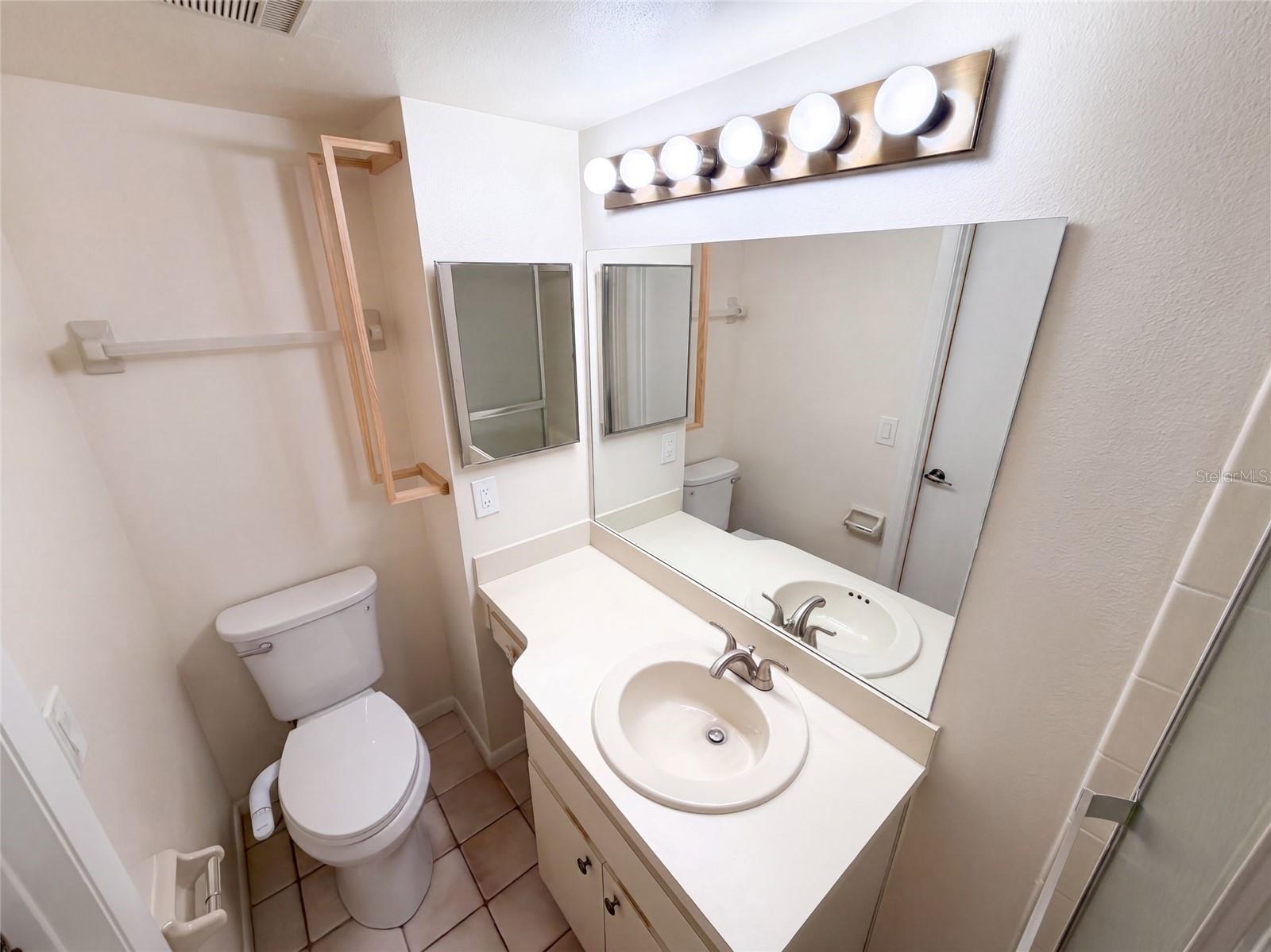 1465 Millstream Ln #104 Property Photo 15
