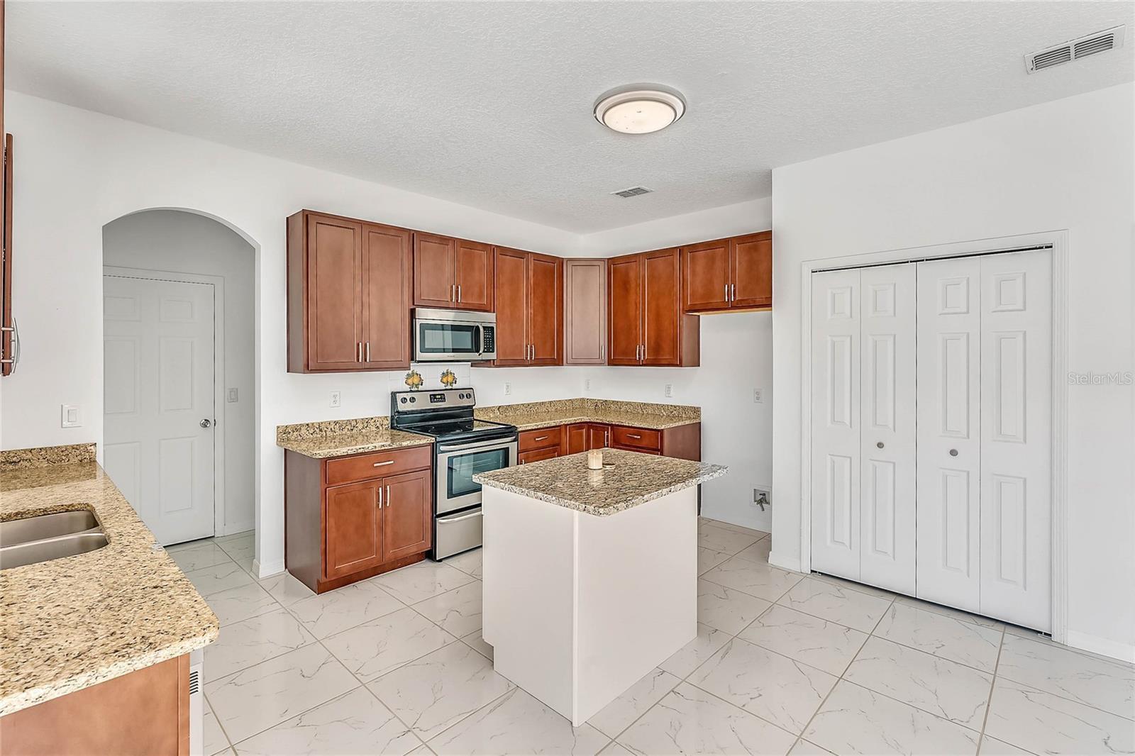 6309 Earthgold Dr Property Photo 6