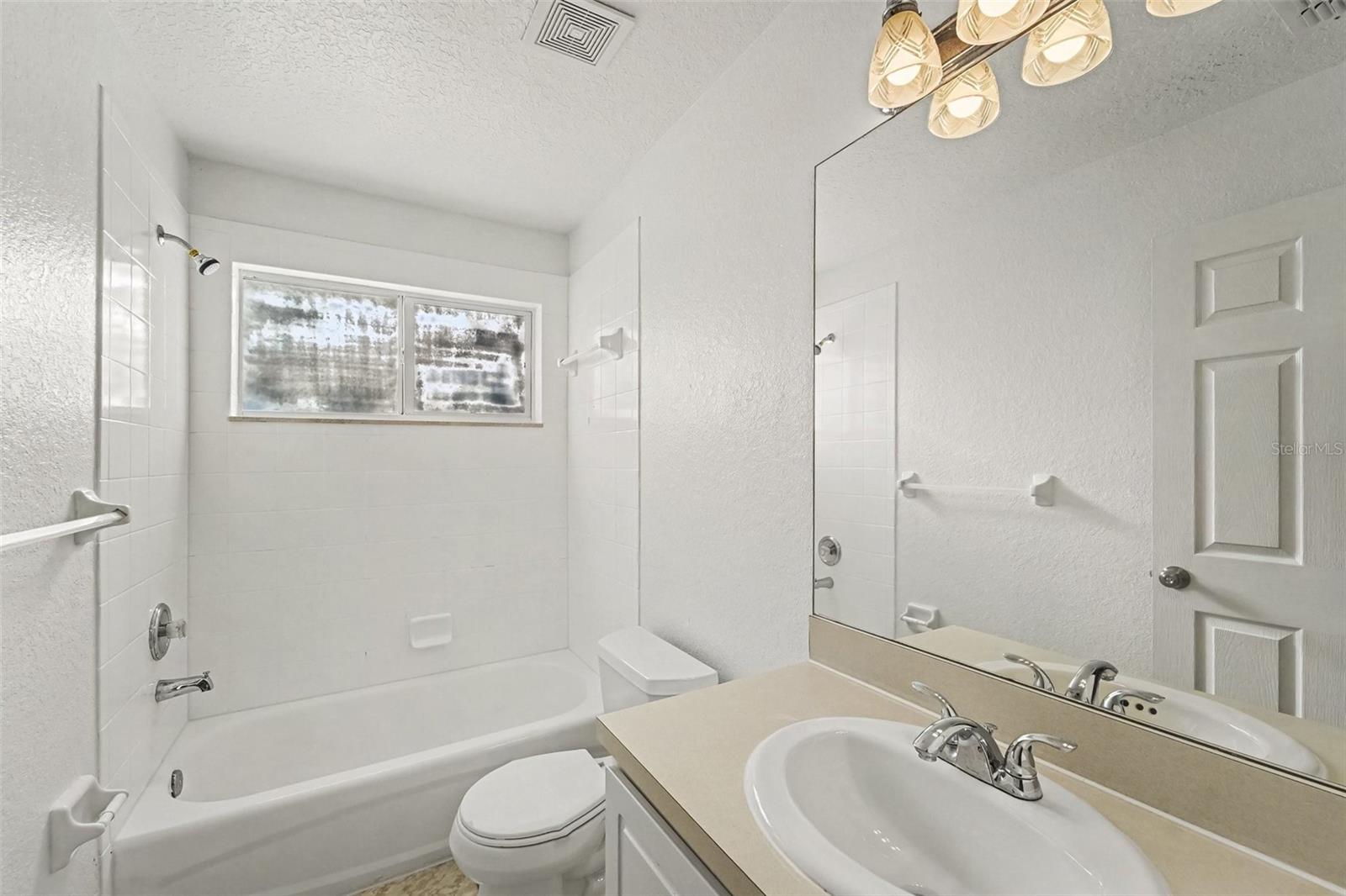 19431 Sandy Springs Cir Property Photo 15