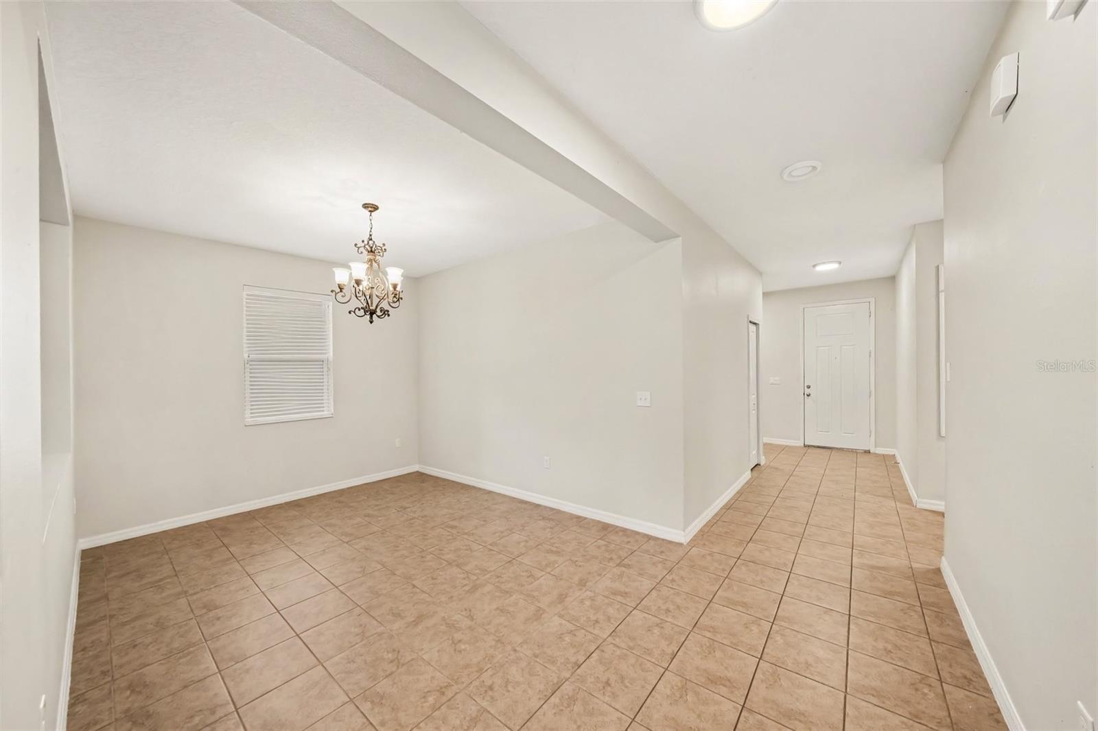 1102 Canyon Oaks Dr Property Photo 10
