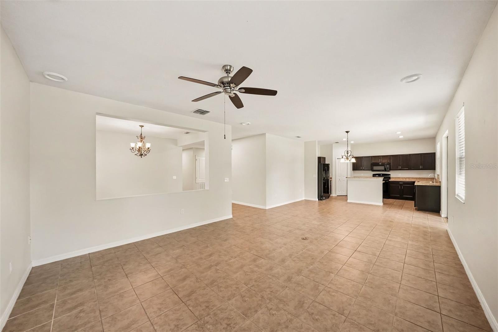 1102 Canyon Oaks Dr Property Photo 12
