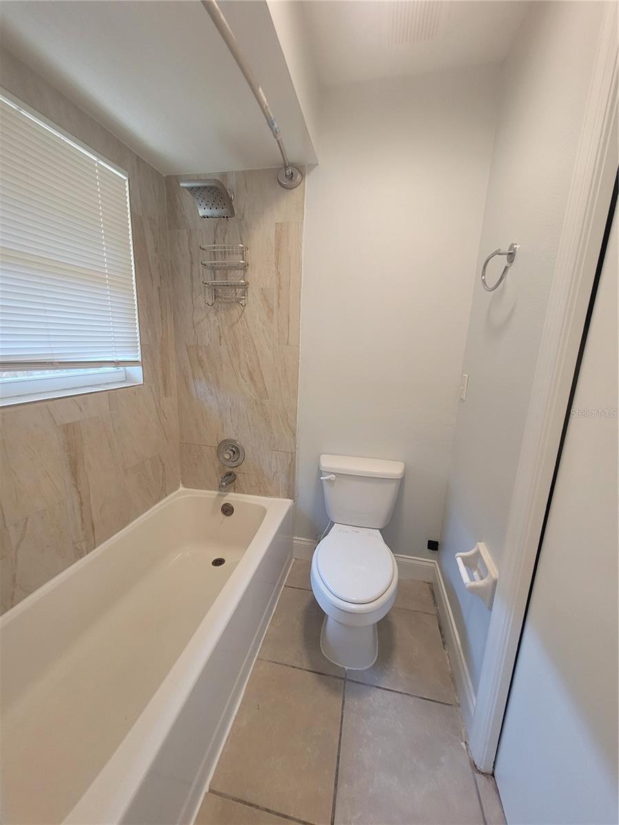 937 Aragon Ave Property Photo 15