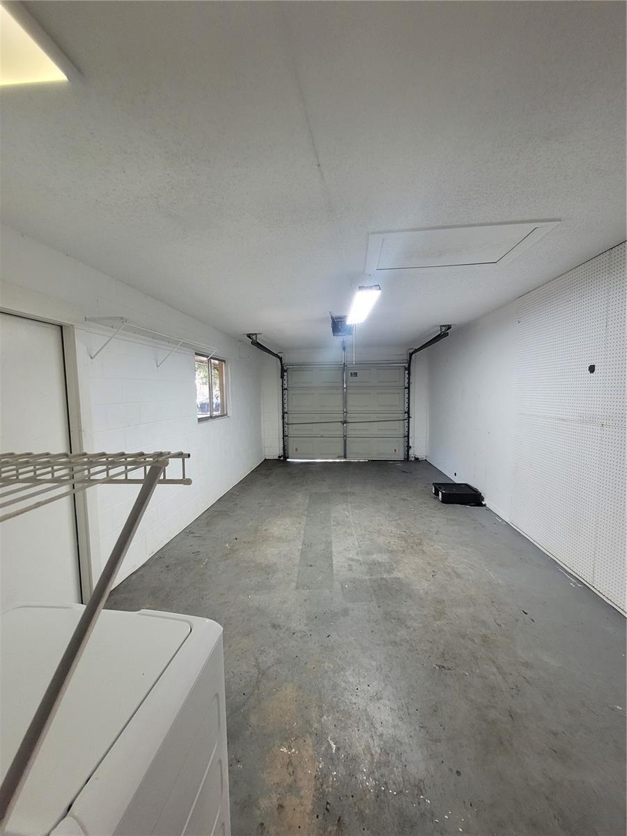 937 Aragon Ave Property Photo 20