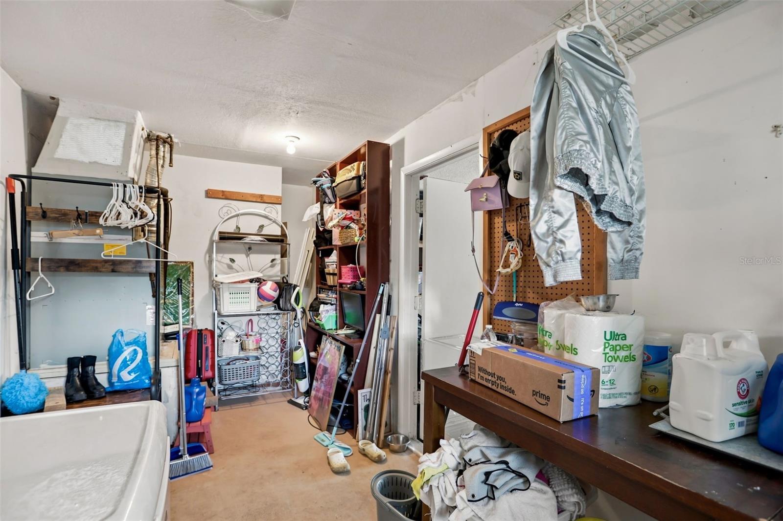 911 Alameda Dr Property Photo 36