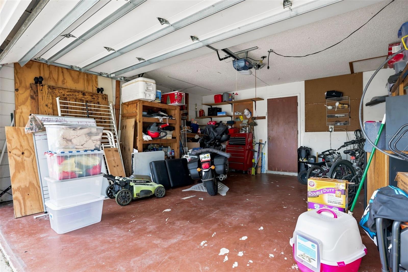 911 Alameda Dr Property Photo 37